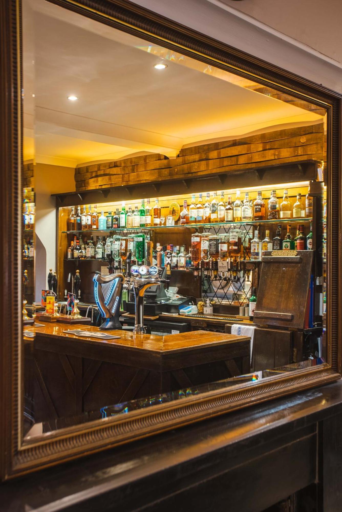 Traquair Arms Hotel Иннерлитен Экстерьер фото