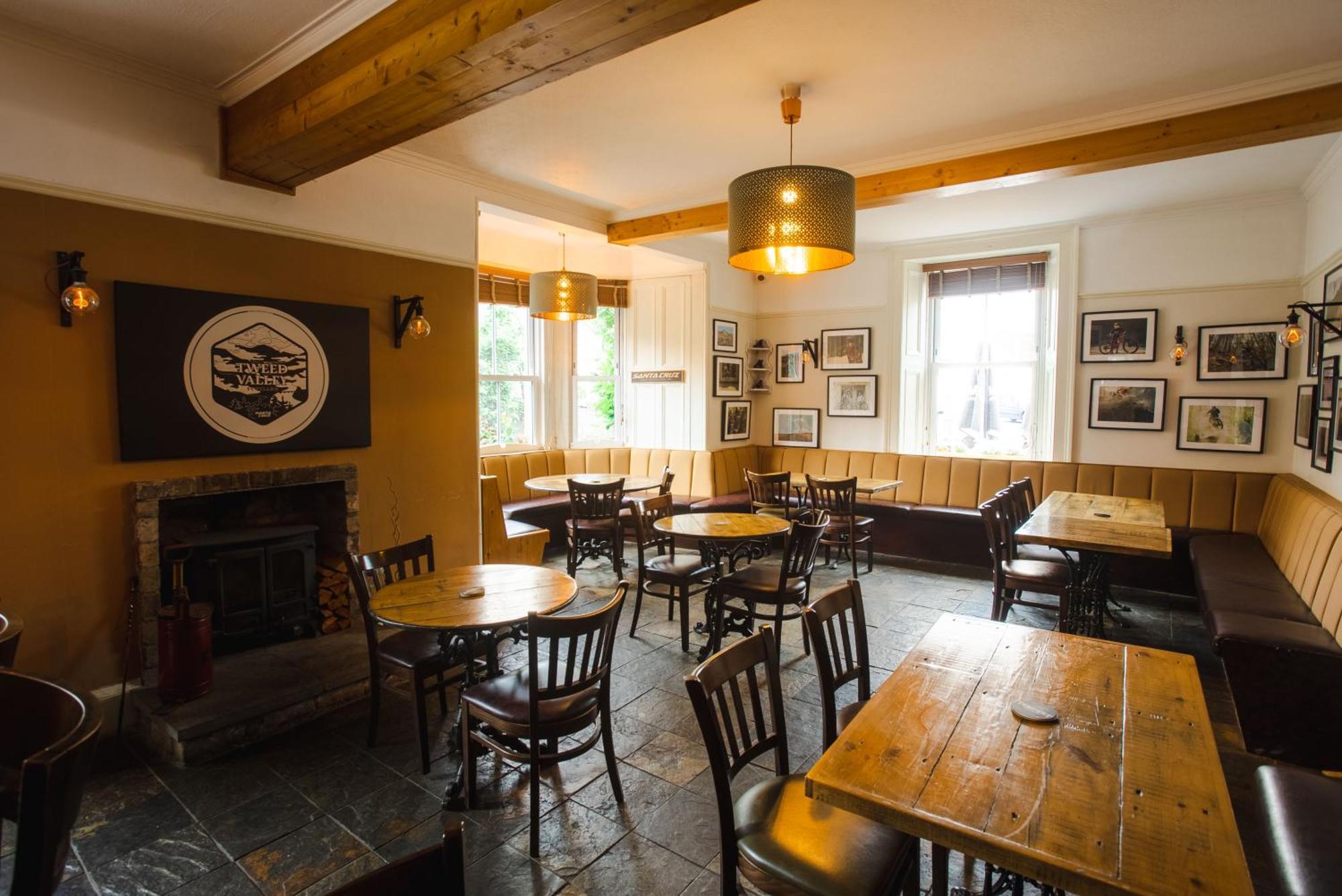 Traquair Arms Hotel Иннерлитен Экстерьер фото