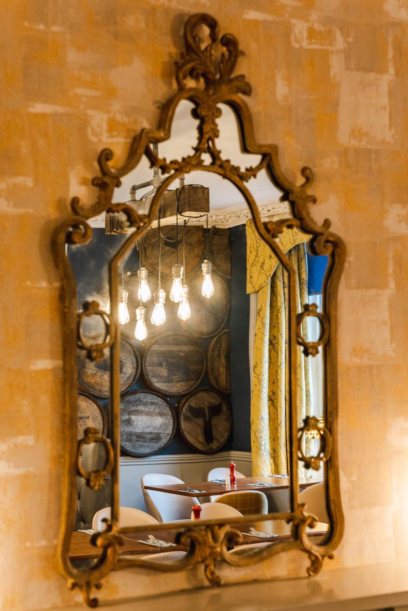 Traquair Arms Hotel Иннерлитен Экстерьер фото