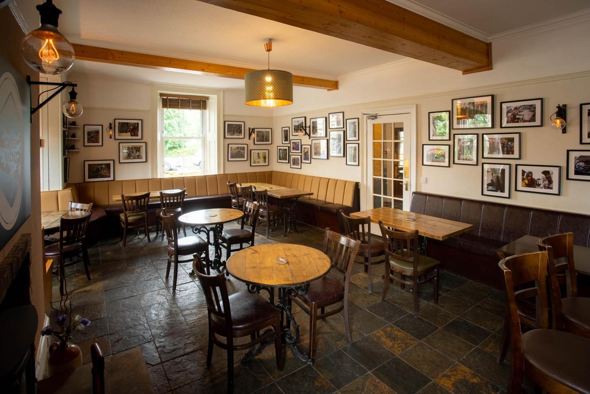 Traquair Arms Hotel Иннерлитен Экстерьер фото