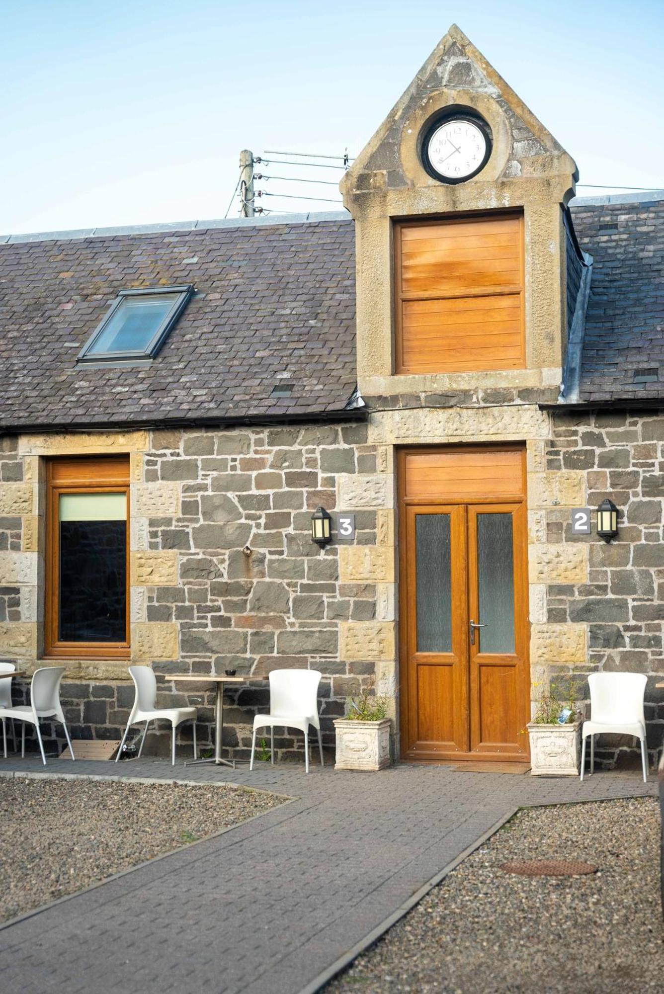 Traquair Arms Hotel Иннерлитен Экстерьер фото