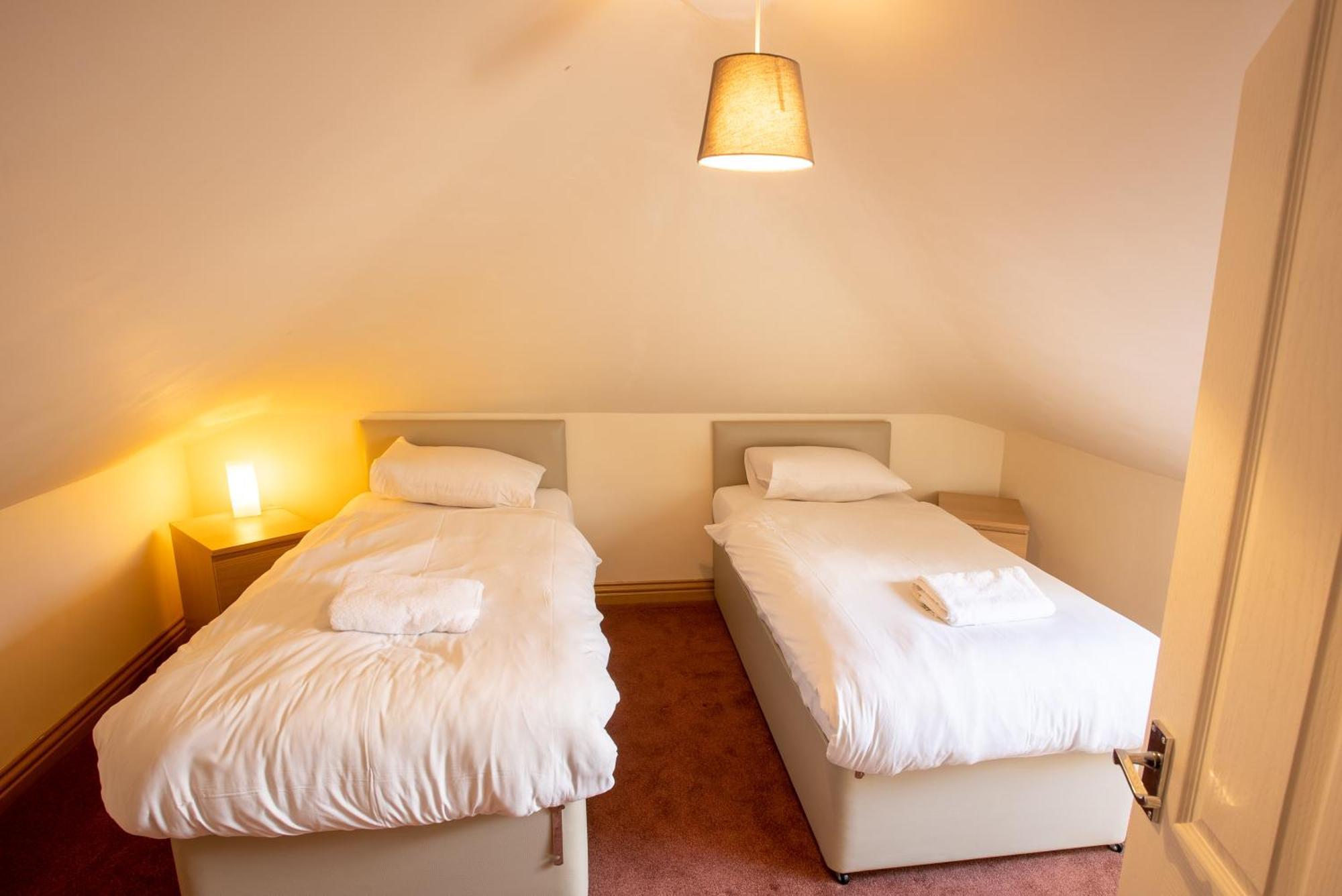 Traquair Arms Hotel Иннерлитен Экстерьер фото