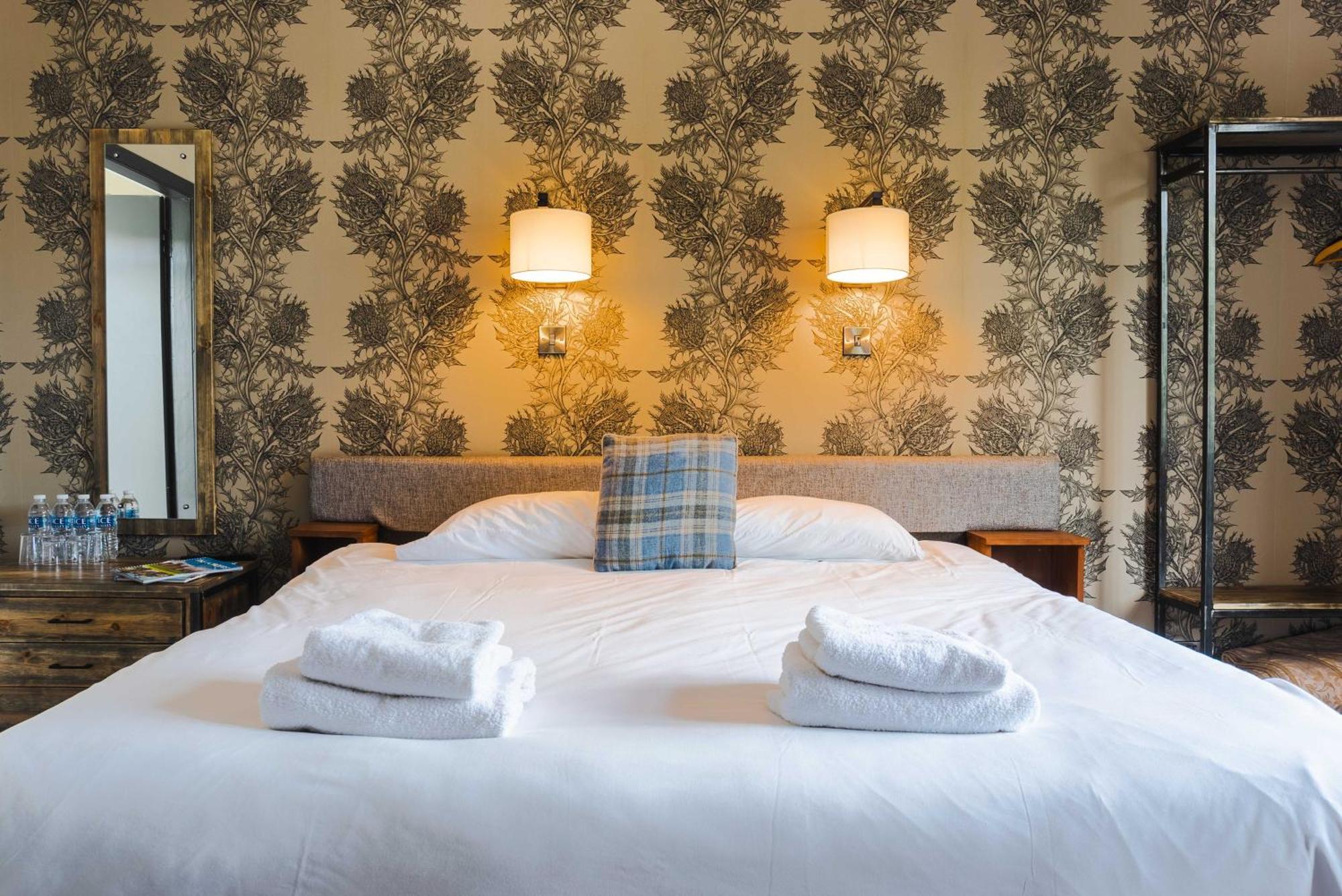 Traquair Arms Hotel Иннерлитен Экстерьер фото