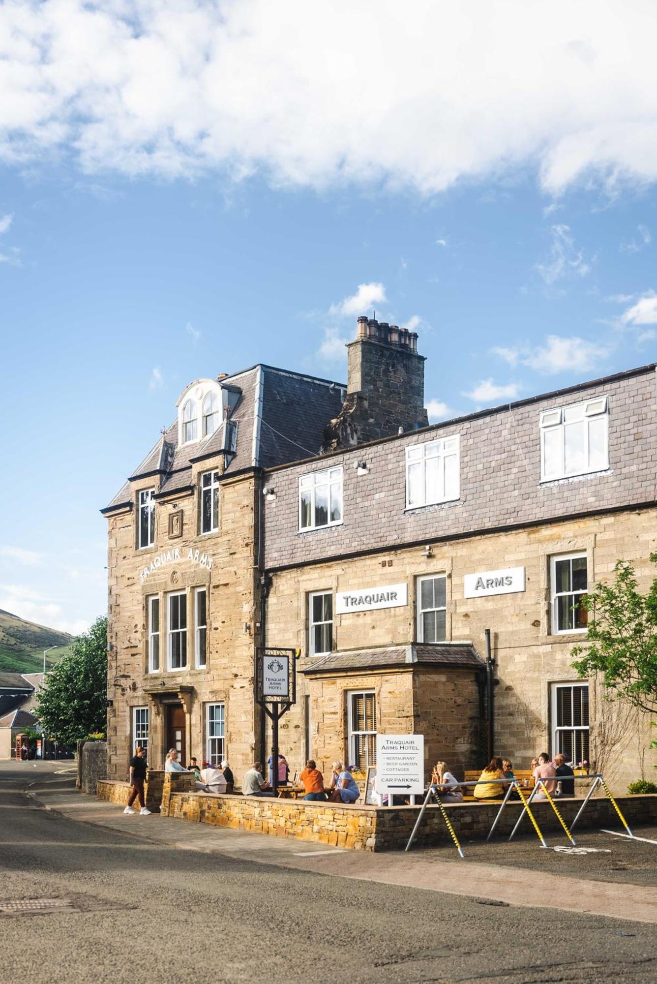Traquair Arms Hotel Иннерлитен Экстерьер фото
